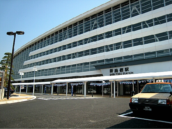 九州新幹線　新鳥栖駅